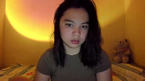 0wwlo0k online show from December 13, 6:42 am