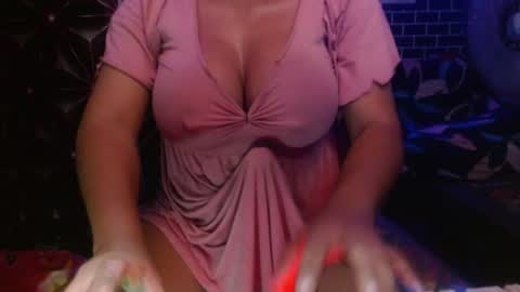  i am trixie im Your Selfsucking Mistress  online show from July 7, 1:08 am