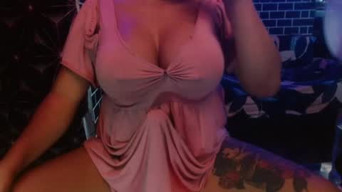  i am trixie im Your Selfsucking Mistress  online show from July 24, 5:39 am