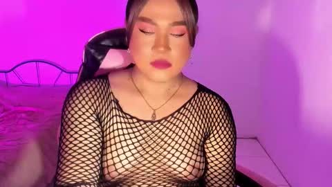 1lovelymess online show from October 1, 3:29 am