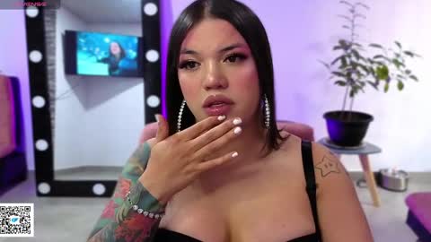Ashley Independent model online show from June 7, 8:50 pm