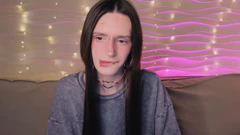 adrian online show from February 18, 5:26 am