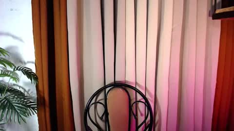 Amy online show from November 8, 8:04 am