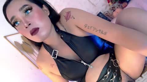 Caroline online show from February 8, 7:25 am