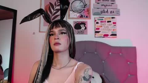 EVA  online show from July 21, 4:04 am