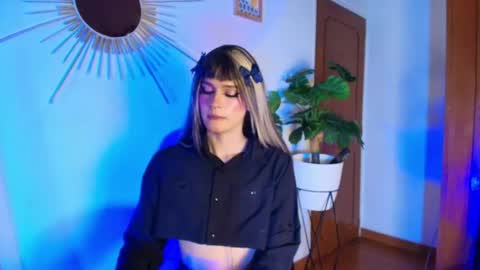 EVA  online show from August 2, 5:19 am
