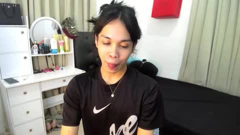 yanie online show from March 23, 10:26 pm