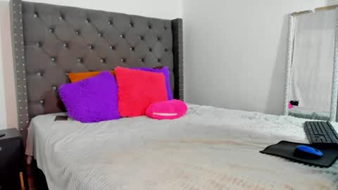 Ivone online show from March 17, 7:05 pm