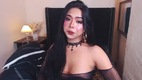 Milana BANANA online show from August 7, 6:59 pm