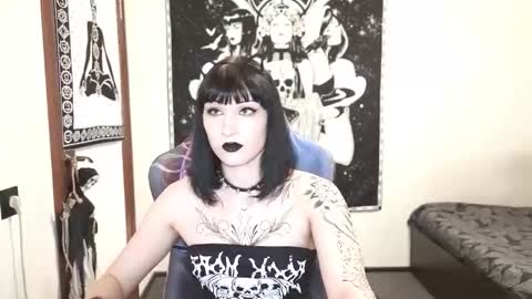 Millisi online show from October 26, 10:17 pm