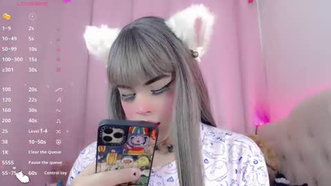 Snapshot of _natsuki chatting on February 2, 8:41 pm _natsuki online show from February 2, 8:41 pm