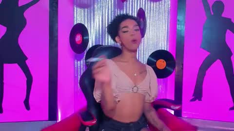 Nicky  Please help me with your thumbs up its importan online show from March 31, 10:01 pm