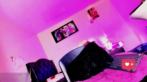 Rose De Witt online show from April 15, 7:58 pm