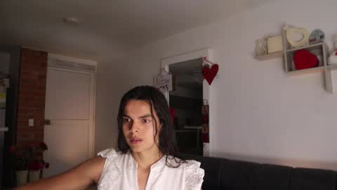 Anastasia Vahos online show from February 25, 7:18 pm