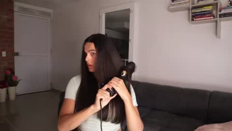 Anastasia Vahos online show from July 15, 12:43 pm