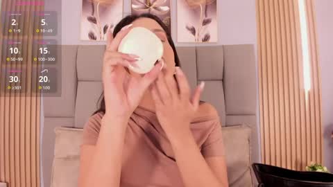 _valerycooper online show from June 5, 11:27 am