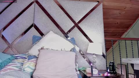 Nadien online show from January 9, 8:55 pm