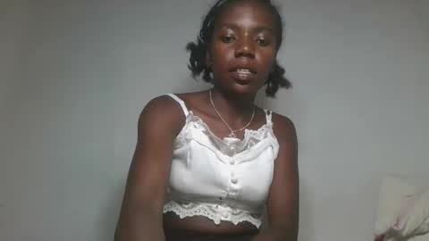 aangevelo online show from November 13, 10:02 am