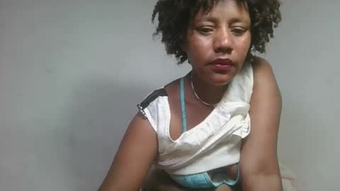 aangevelo online show from November 16, 12:37 pm