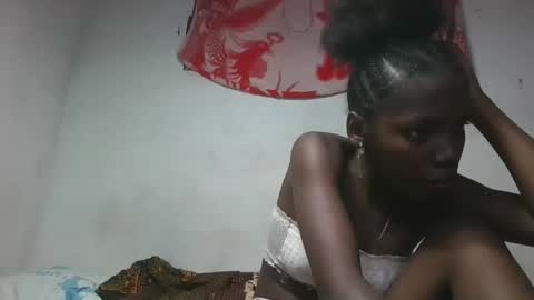 aangevelo online show from November 27, 6:27 am