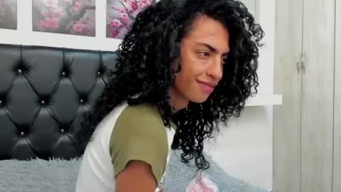 Abigail online show from June 13, 7:03 pm