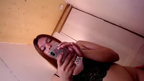 adorabletsforyouxx online show from December 22, 2:27 pm