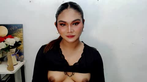 airy_lust online show from February 18, 2:25 pm