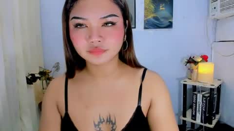 airy_lust online show from August 3, 6:25 pm