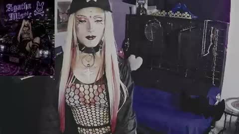 Mistic witch online show from August 3, 9:04 am