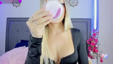 ALE LOVE online show from April 21, 12:23 am