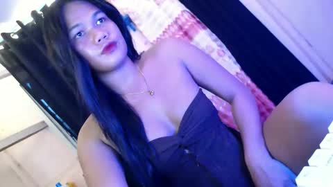 Kimmygirl online show from January 12, 9:27 am