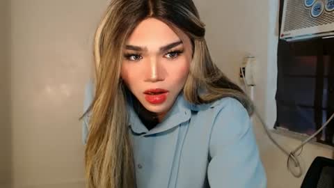 alenajones online show from July 28, 12:39 am
