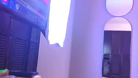 AlessiaRose online show from July 30, 12:15 pm