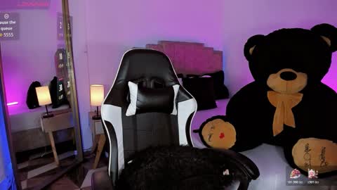  alexia mattel  online show from December 14, 9:10 pm