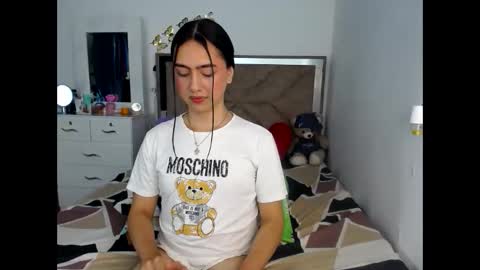 -- ALEXIS -- online show from June 6, 1:23 am