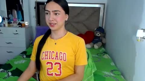 -- ALEXIS -- online show from June 13, 3:50 am