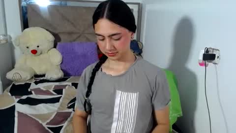 -- ALEXIS -- online show from July 24, 2:10 am