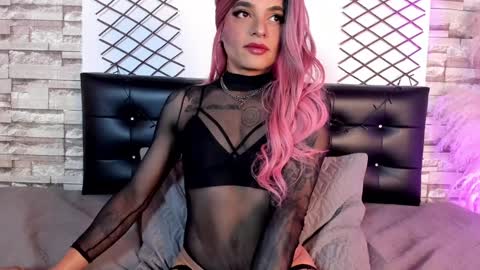 Snapshot of alexjhonsson chatting on January 25, 12:08 pm Alexjhonsson online show from January 25, 12:08 pm