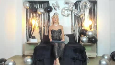 A L E X A online show from April 23, 8:55 pm