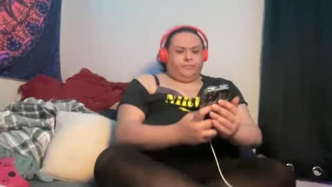 alexxxis2011x3 online show from February 14, 6:12 am