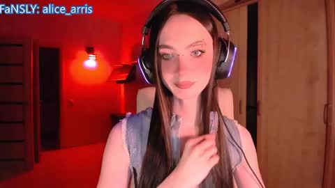 Alice Aris online show from May 7, 4:36 pm