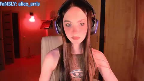 Alice Aris online show from May 13, 5:44 pm