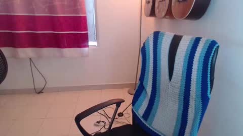 Alicia Aldara online show from December 4, 11:25 am