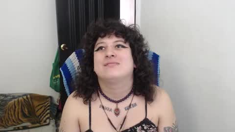 Alicia Aldara online show from February 22, 8:33 pm