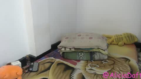 Alicia Aldara online show from June 24, 3:54 pm