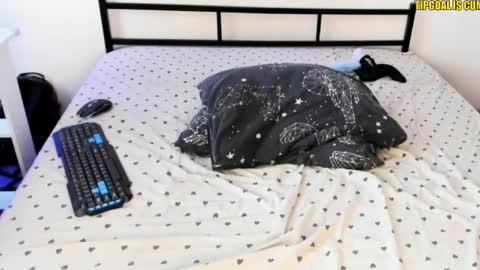 Alice online show from April 2, 10:46 am