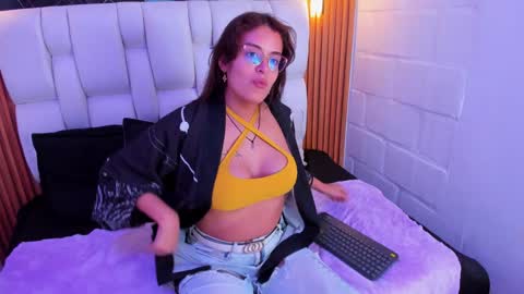 Alice Yuuki  online show from January 2, 5:29 pm