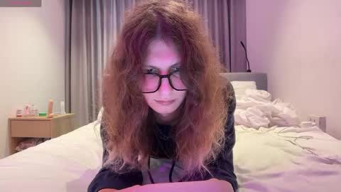 AlicePinkhead online show from June 8, 9:20 am