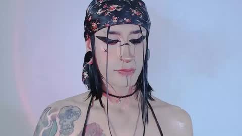     online show from June 22, 12:47 am