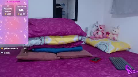 Allysonstonnes online show from November 7, 4:34 am